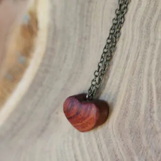 Pendentif "Le petit cœur" en Sipo