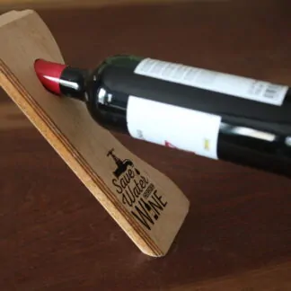 Présentoir pour bouteille de vin "Save the water..."