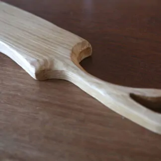 Planche à découper ou de présentation en Chêne avec poignée 63cm