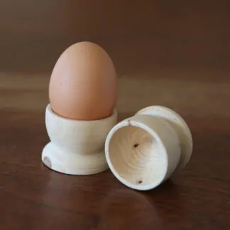 Coquetier simple en cyprès