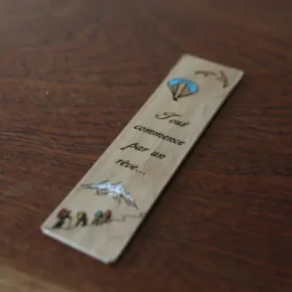 Marque-page en bois "Tout commence par un rêve parapente"