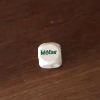 1 Dé à Histoire petit bac (métier, personnage, marque, prénom fille, voyelle, aliment)