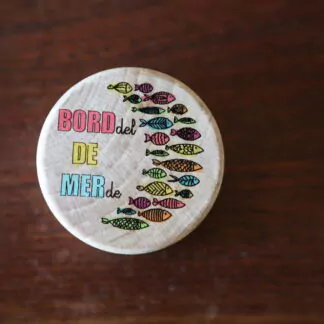Décapsuleur aimanté gravé "Bord(del) de Mer(de)"