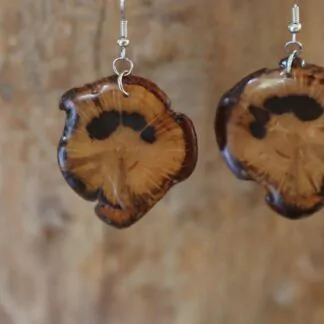 Boucle d'oreille résine rondelle chêne