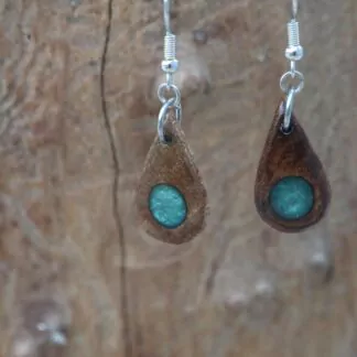 Boucle d'oreille résine Gouttelette vert
