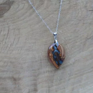 Pendentif Résine Bleue océan + Olivier "Bella"