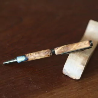 Stylos en Olivier + époxy couleur bleu en bas et orangé en haut